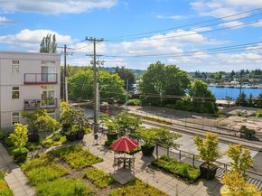 2960 Eastlake Avenue E 213, Seattle WA 98102