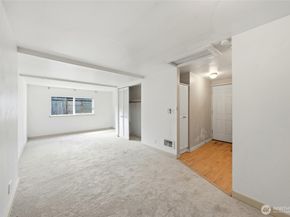 10330 Stone Avenue N, Seattle WA 98133