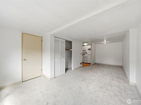 10330 Stone Avenue N, Seattle WA 98133