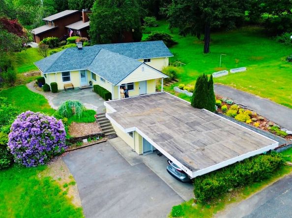 7324 S 131st Court, Seattle WA 98178