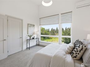 227 Ebi Lane NE, Bainbridge Island WA 98110