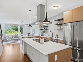 227 Ebi Lane NE, Bainbridge Island WA 98110