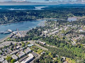 227 Ebi Lane NE, Bainbridge Island WA 98110