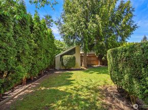 2208 101st Street SE, Everett WA 98208