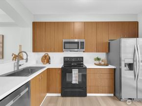 22653 Alder Crest Lane, Redmond WA 98053