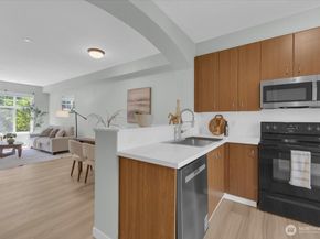 22653 Alder Crest Lane, Redmond WA 98053