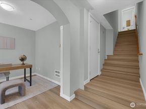 22653 Alder Crest Lane, Redmond WA 98053