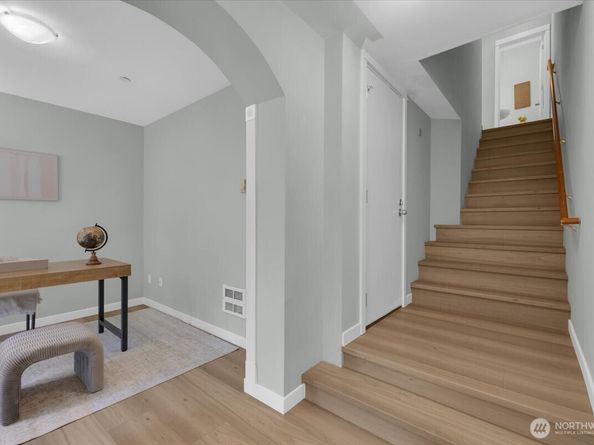 22653 Alder Crest Lane, Redmond WA 98053