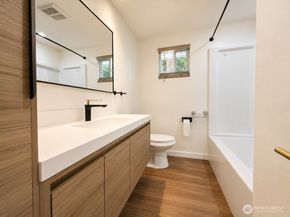 19001 Wallingford Ave N, Shoreline WA 98133
