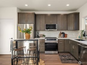 12002 20th Avenue NE, Seattle WA 98125