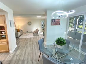 9302 Redmond Woodinville Rd NE 206, Redmond WA 98052