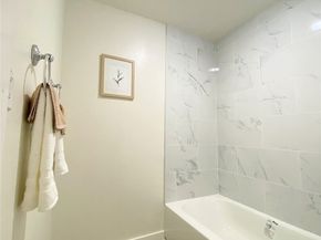 9302 Redmond Woodinville Rd NE 206, Redmond WA 98052