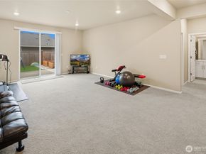 924 121st Avenue SE, Lake Stevens WA 98258