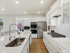 924 121st Avenue SE, Lake Stevens WA 98258