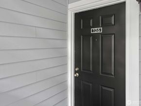 12636 100th Lane NE F126, Kirkland WA 98034