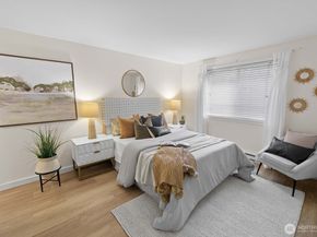 12636 100th Lane NE F126, Kirkland WA 98034
