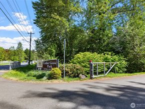 303 202nd Place SE, Bothell WA 98012