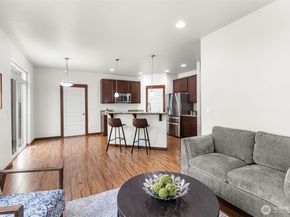 303 202nd Place SE, Bothell WA 98012