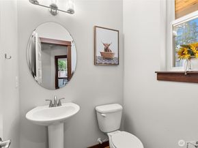 303 202nd Place SE, Bothell WA 98012