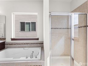 303 202nd Place SE, Bothell WA 98012