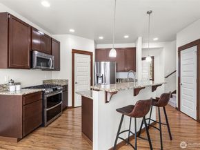 303 202nd Place SE, Bothell WA 98012
