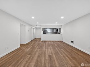 13680 NE 69th Street 644, Redmond WA 98052