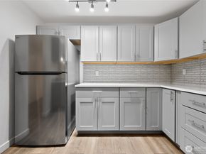 13680 NE 69th Street 644, Redmond WA 98052