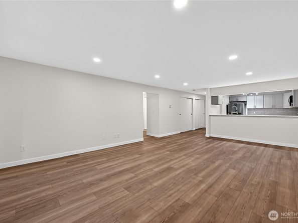13680 NE 69th Street 644, Redmond WA 98052