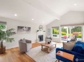 9226 25th Avenue NW, Seattle WA 98117