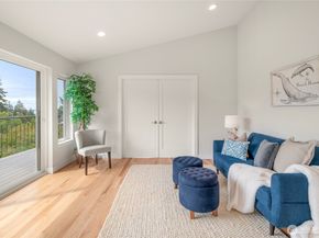9226 25th Avenue NW, Seattle WA 98117