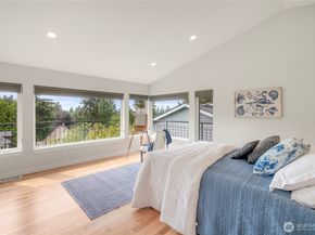9226 25th Avenue NW, Seattle WA 98117