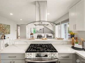 9226 25th Avenue NW, Seattle WA 98117