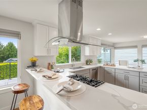 9226 25th Avenue NW, Seattle WA 98117