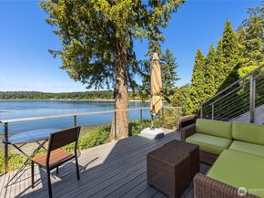 16221 Reitan Road NE, Bainbridge Island WA 98110