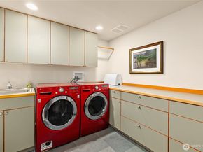 16221 Reitan Road NE, Bainbridge Island WA 98110