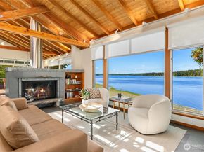 16221 Reitan Road NE, Bainbridge Island WA 98110