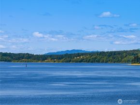 16221 Reitan Road NE, Bainbridge Island WA 98110