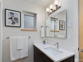 8625 30th Avenue SW, Seattle WA 98126