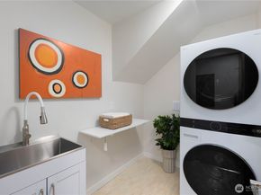 8625 30th Avenue SW, Seattle WA 98126