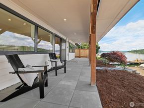 12582 Riviera Place NE, Seattle WA 98125