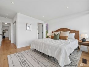 12582 Riviera Place NE, Seattle WA 98125