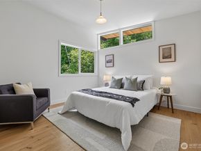 12582 Riviera Place NE, Seattle WA 98125