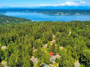 16003 SE 43rd Street, Bellevue WA 98006