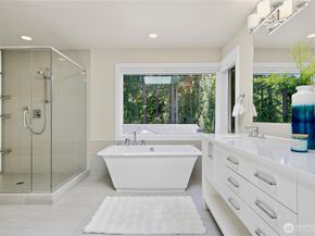 16003 SE 43rd Street, Bellevue WA 98006