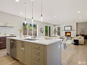 16003 SE 43rd Street, Bellevue WA 98006