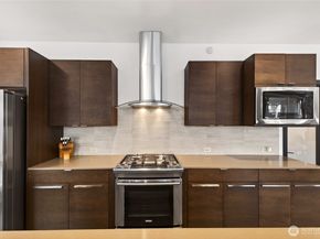5530 Douglas Avenue SE, Auburn WA 98093