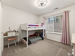 5530 Douglas Avenue SE, Auburn WA 98093