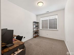 5530 Douglas Avenue SE, Auburn WA 98093