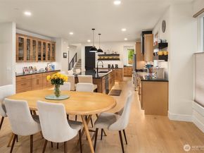 10827 104th Avenue NE 1, Kirkland WA 98033