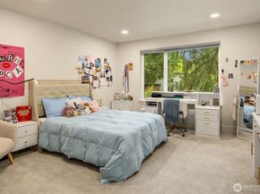 10827 104th Avenue NE 1, Kirkland WA 98033